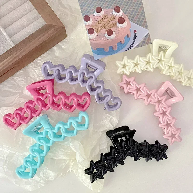 

2023 New Dopamine Girl Cute and Fashionable Pink Hollow Geometry Star Heart Hair Clip Women's Hair Claw Accessories