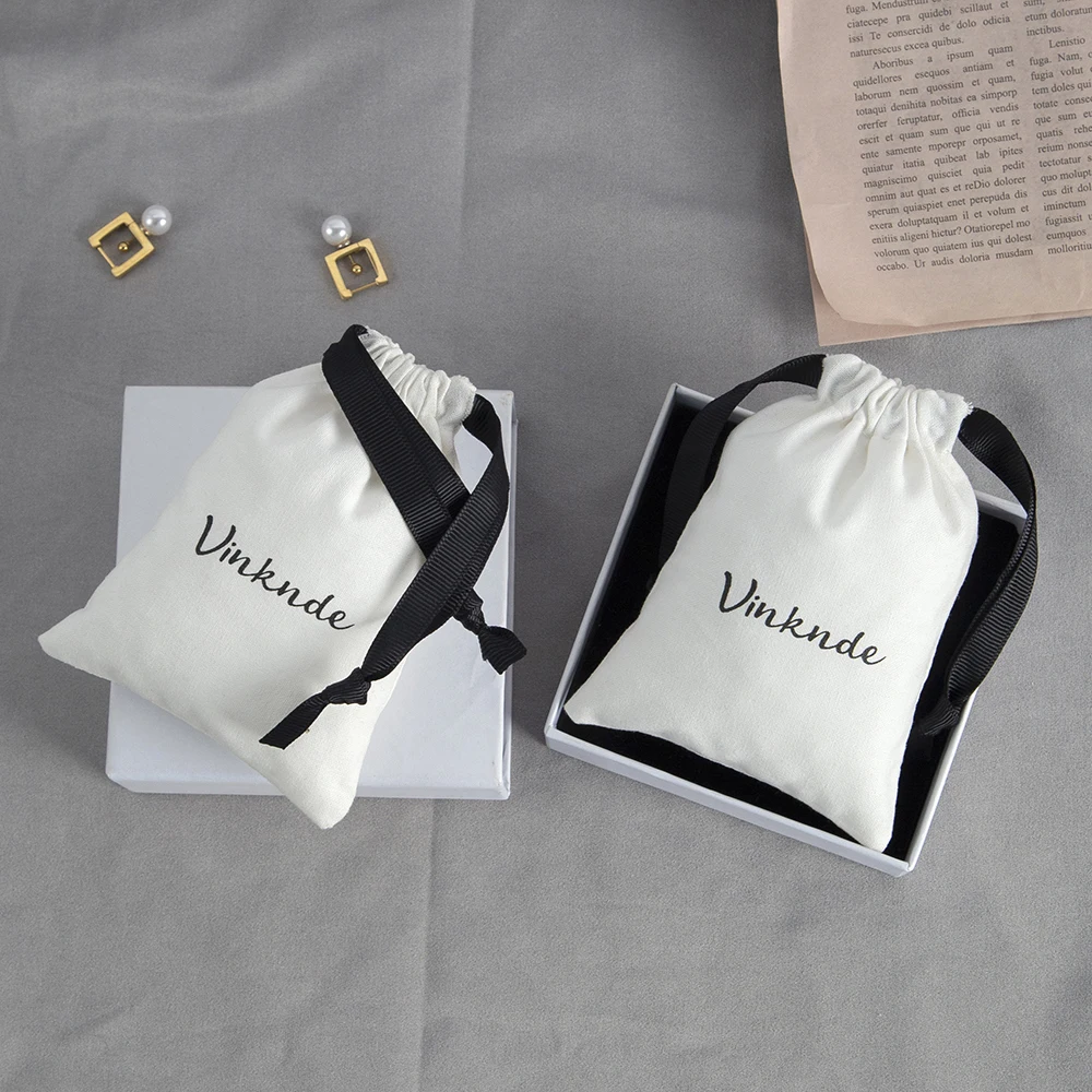 Custom Logo Natural White Cotton Gift Bags Drawstring Sack 9x12cm Pack of 100 Makeup Rings Jewelry Packaging Organizer Pouches