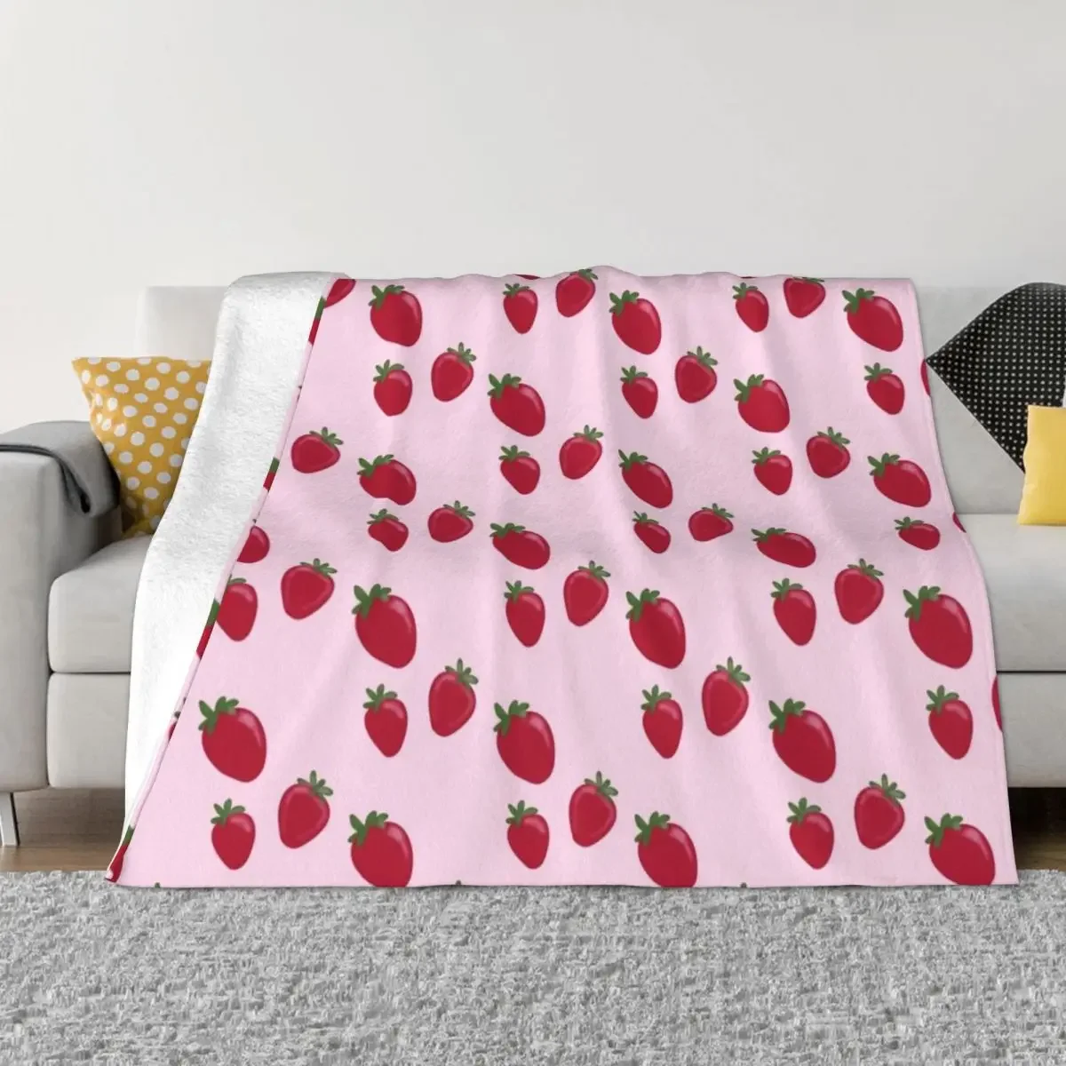 

Strawberries Throw Blanket fluffy Decoratives Flannel Fabric Flannels Blankets