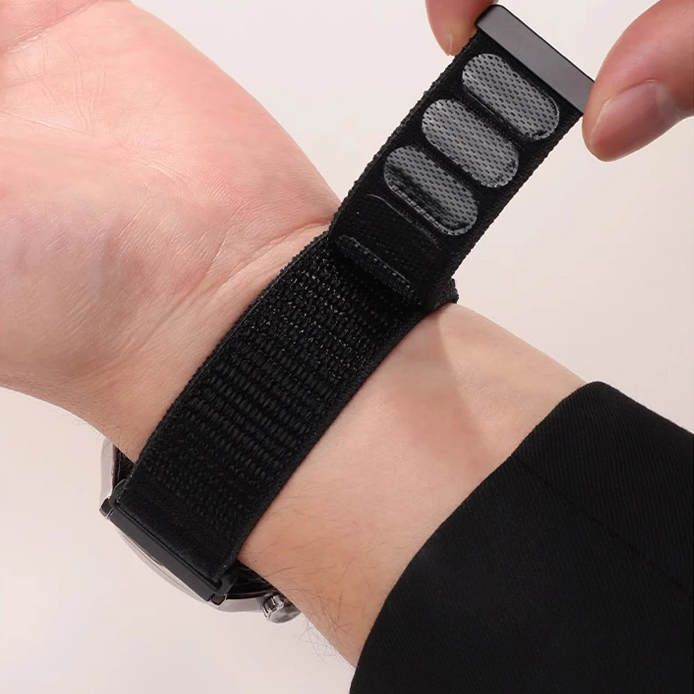 Nylon Smartwatch Strap in Multiple Sizes - Durable and Stylish Wristband