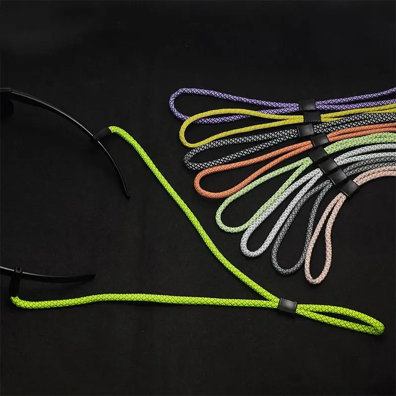 Brillenkette Rutschfeste Sonnenbrillenkordel Reflektierendes Brillenband Brillenhalter Sport Verstellbares Brillenband für den Hals – Detail 2