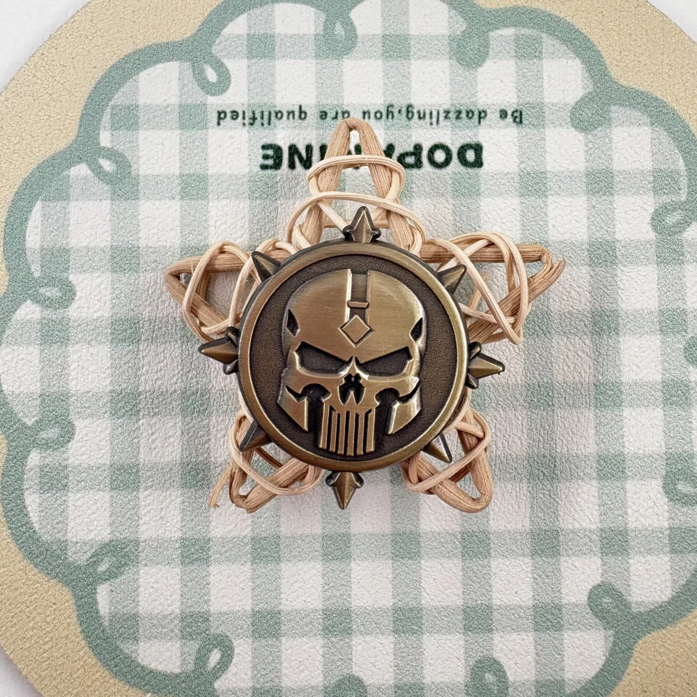 Exquisites dreidimensionales Metallabzeichen PUNISHER SKULL LAW ENFORCEMENT MORALE Schmuck Brosche Zubehör