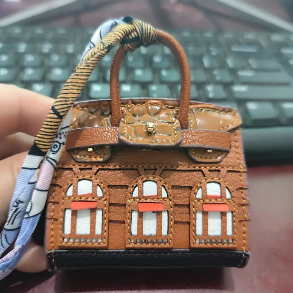 

Tiny House Leather Mini Bag Charm Keyring Decorate Purse Keychain Pendant