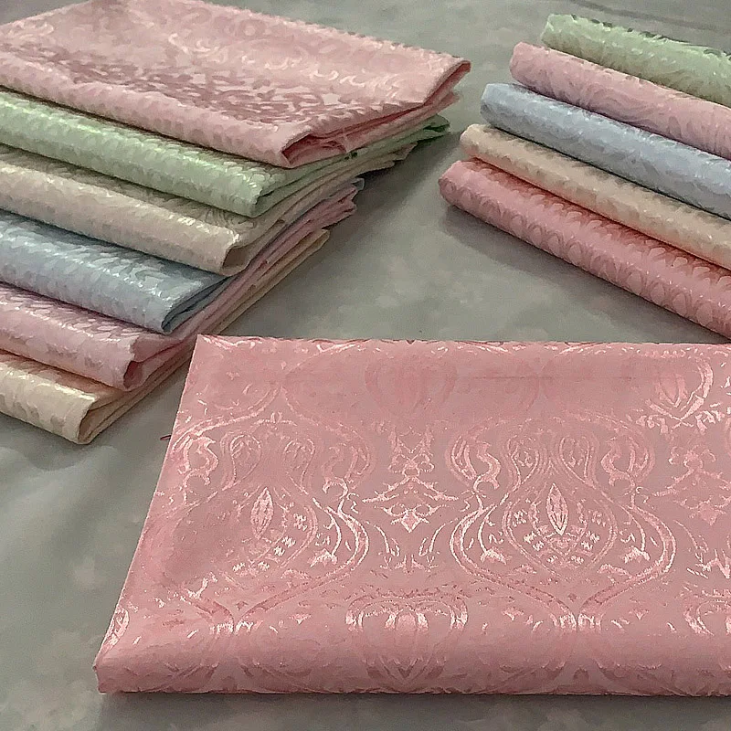 

Стрейчевая жаккардовая ткань для шитья одежды Чонсам в стиле ретро простой хлопок полиэстер спандекс смесь Темный узор