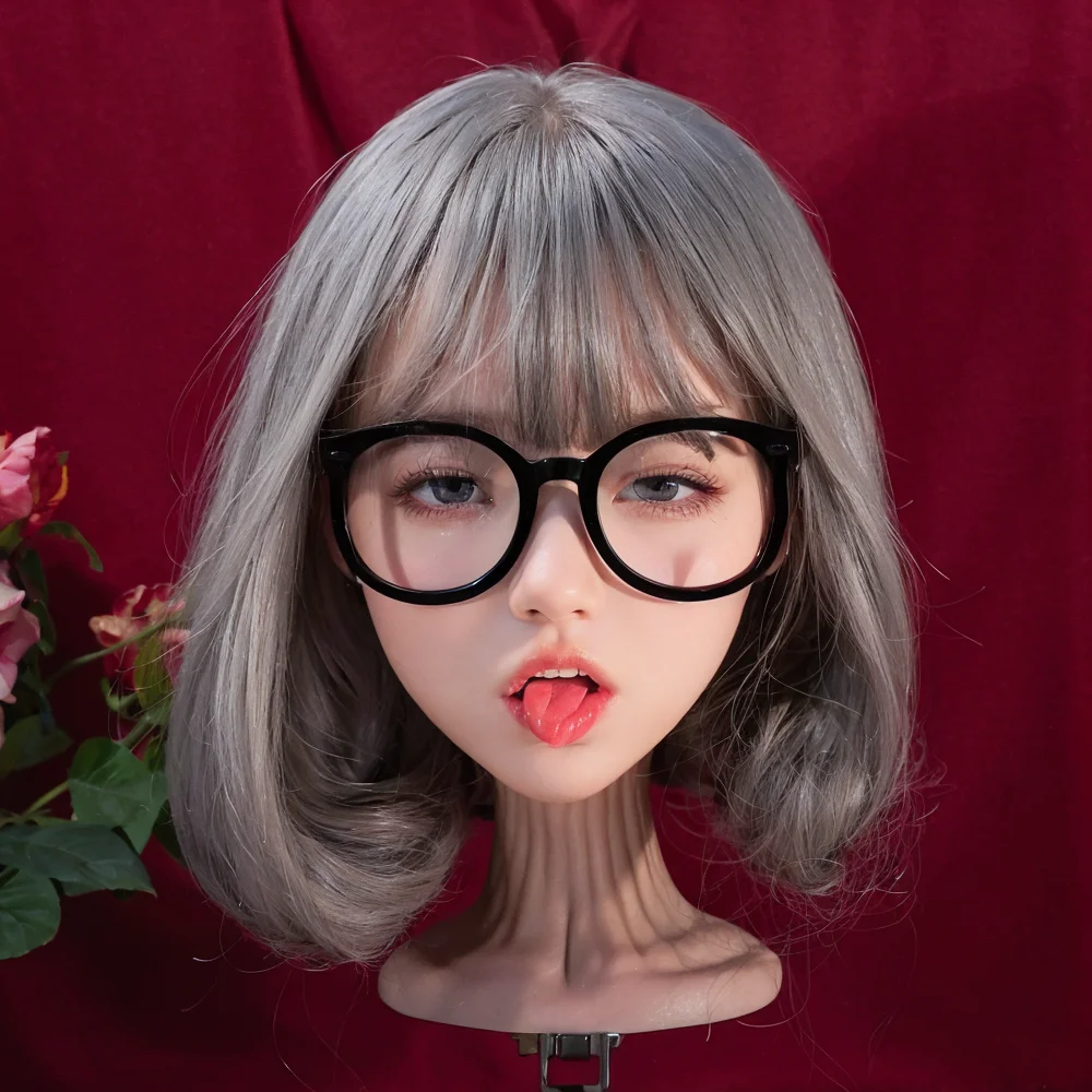 TPE head model, with M16 interface, capable of opening the mouth, and can be equipped with the same wig and eyes. (Random wigs)