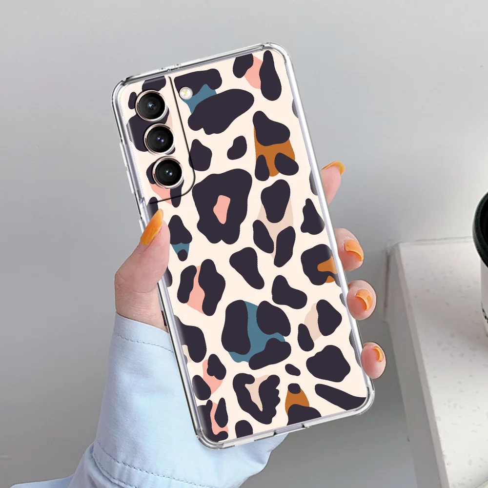 Leopard Print Soft Clear Phone Case - Trendy and Stylish