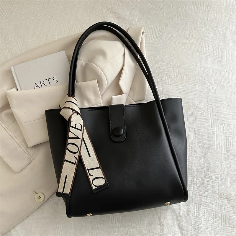 حقيبة يد جلدية للنساء، حقيبة يد كاجوال كاجوال جديد...