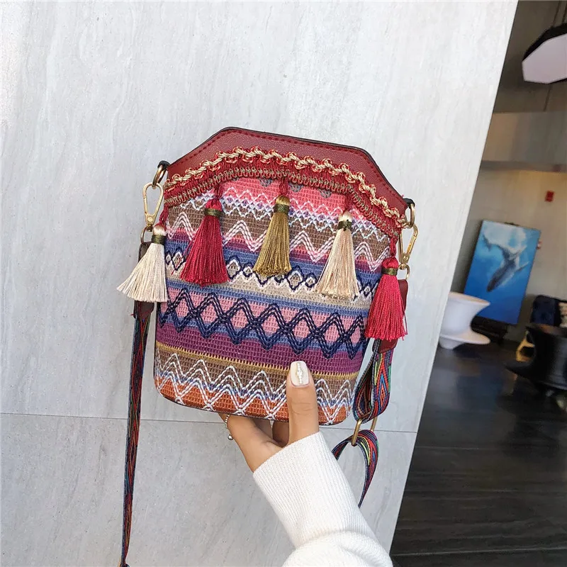 Borsa da donna Boho borsa a secchiello a tracolla intrecciata a mano etnica con nappe Vintage borsa a tracolla a tracolla Hippie borsa da donna borsa a mano
