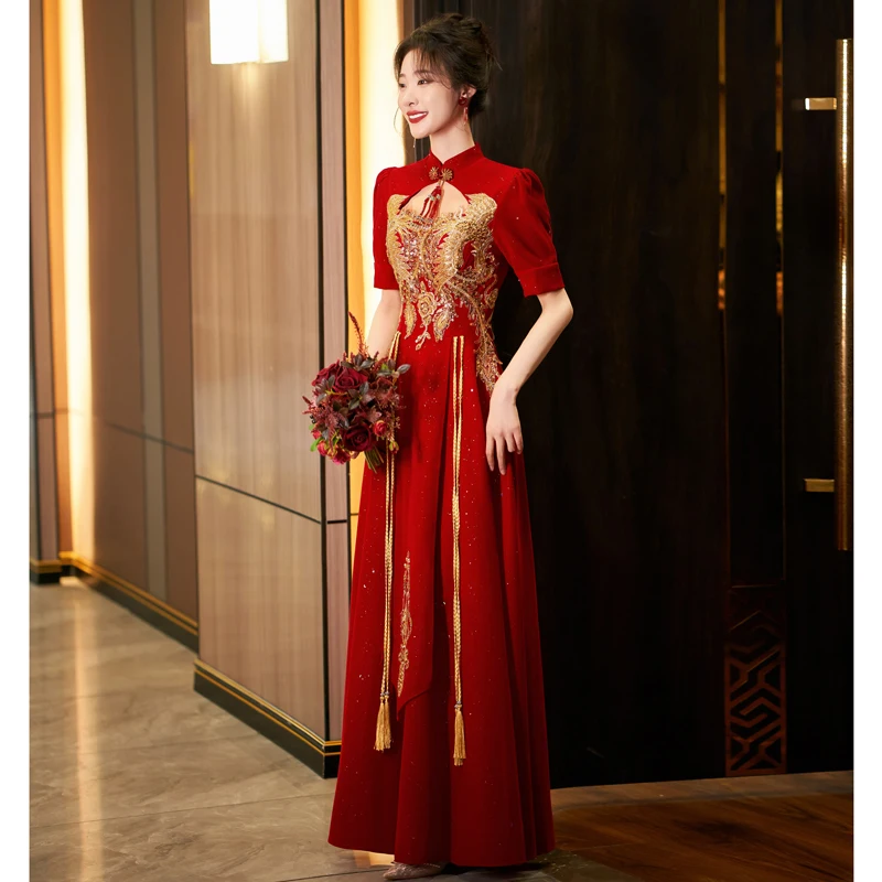 

Red Bride Embroidery Chinese Evening Dresses Long Qipao Wedding Cheongsam Traditional Chinese Dress Oriental Style Party Gown