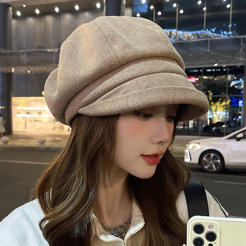 Disegno da colorare di un cappello alla moda Scarica o Stampa gratuamente
