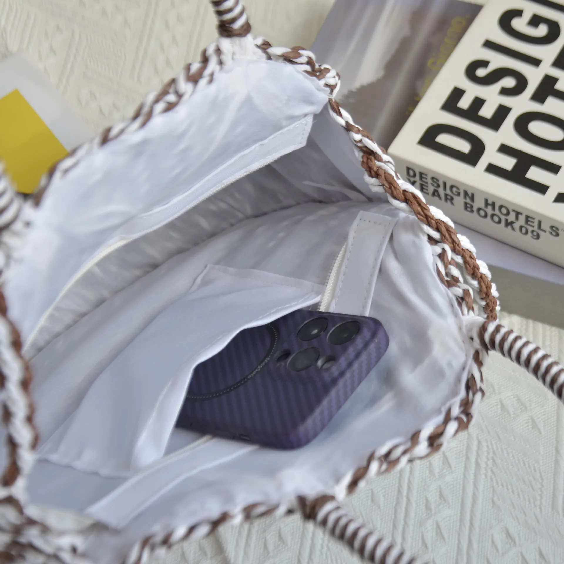 2023 New Women Round Shaped Shoulder Bags Handmade Straw Handbags Totes Striped Beach Bags Drop Shipping