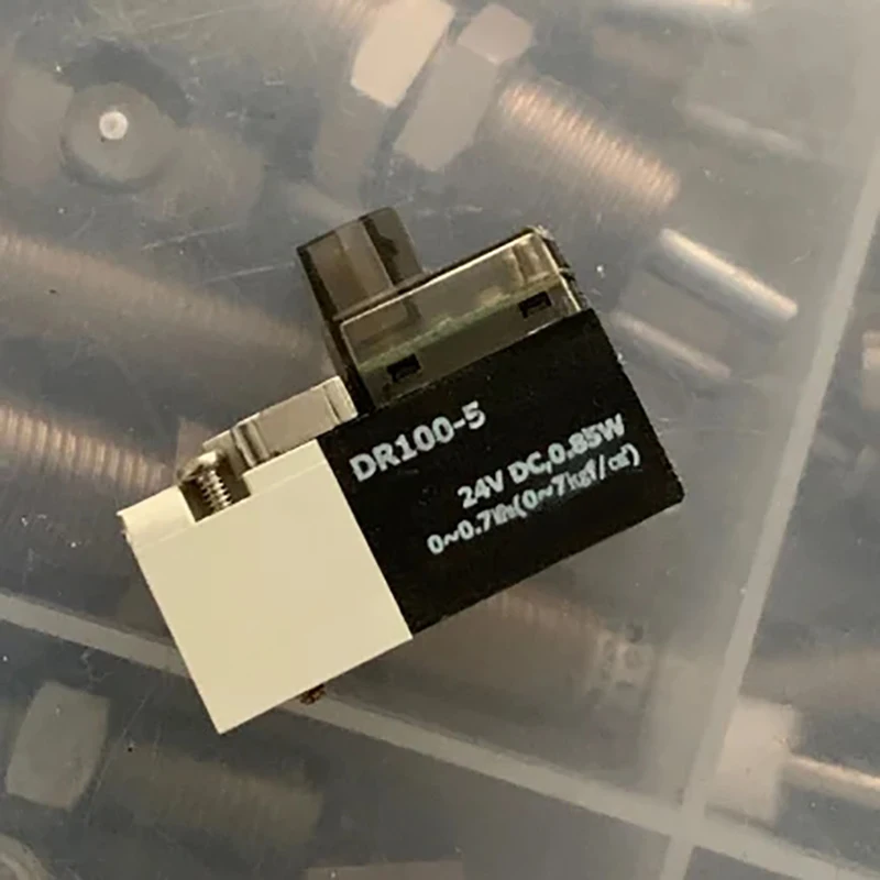 

100% рабочий Оригинал катушки DR100-5 24VDC 0,85 W