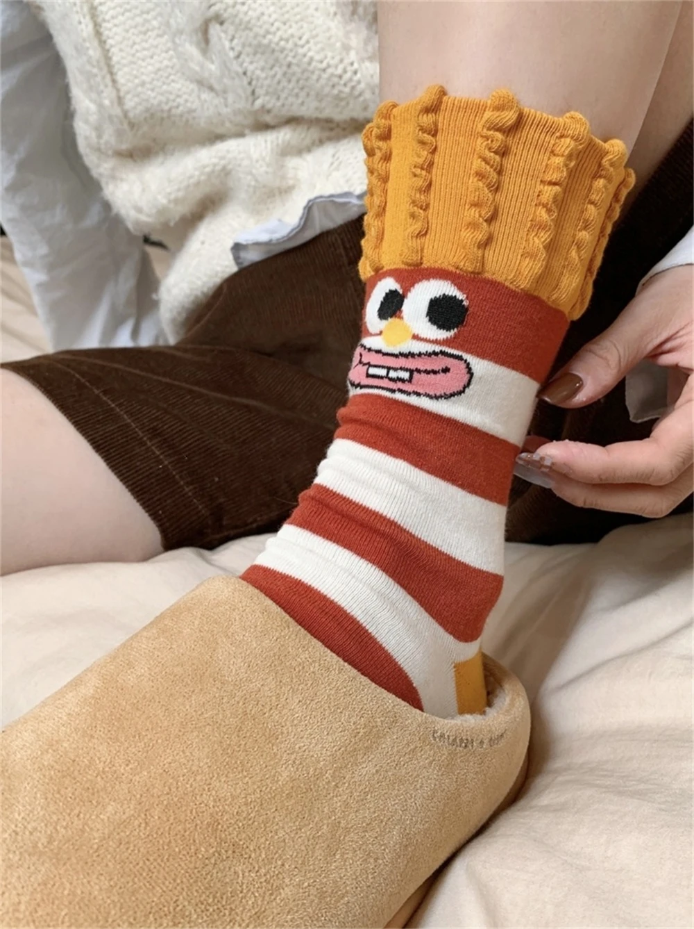 Lustige Cartoon Graffiti 3d niedlichen Hamburger Pommes Frites Rohr Socken weiche Baumwolle gestapelt gestreift kreative vielseitige Sokken – Detail 7