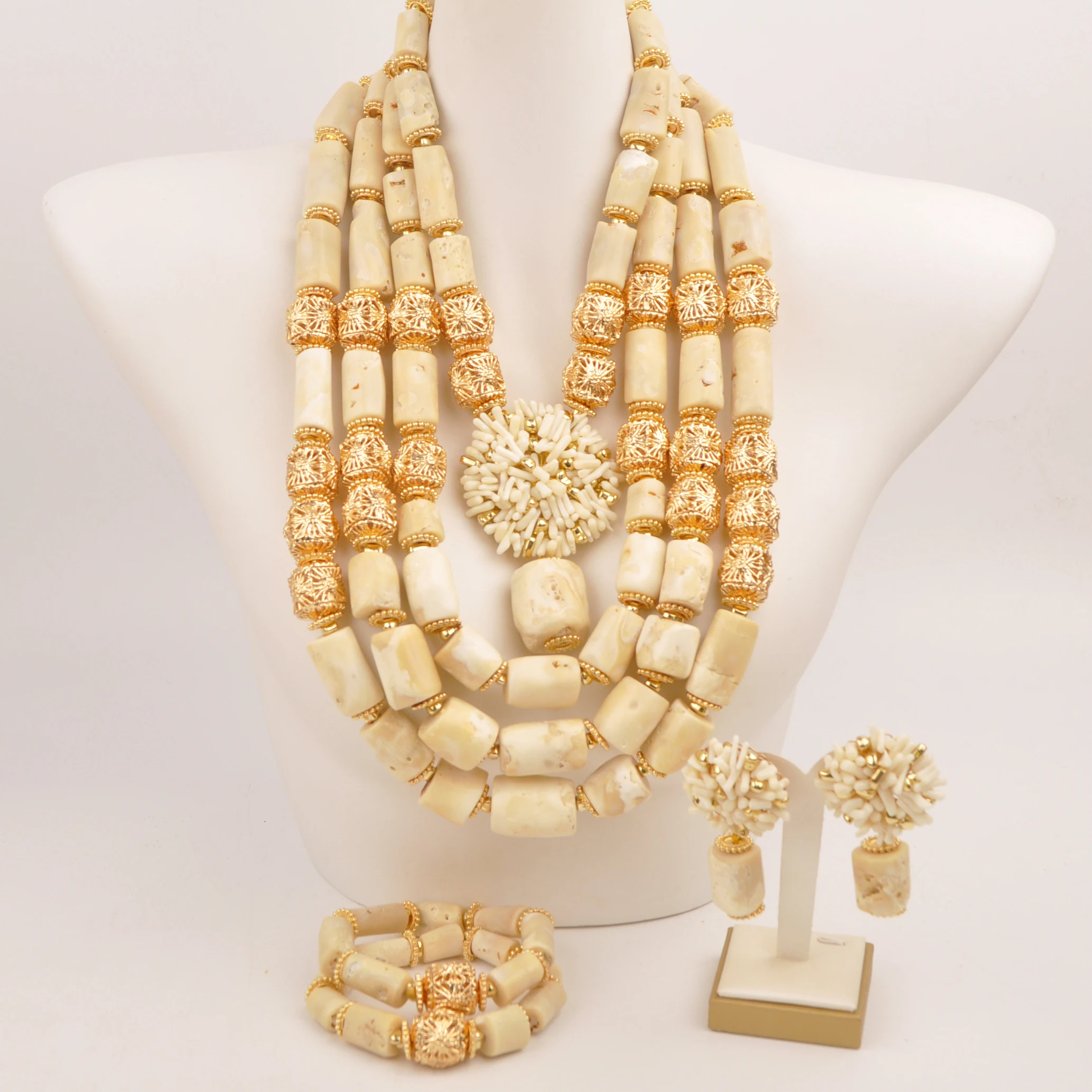 collier-de-perles-blanches-naturelles-ensembles-de-bijoux-luxueux-pour-patients