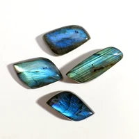 Pierre naturelle cristal Labradorite forme aléatoire feuilles lumière bleue décor de bureau à domicile cadeaux mignons pierres précieuses en vrac 4