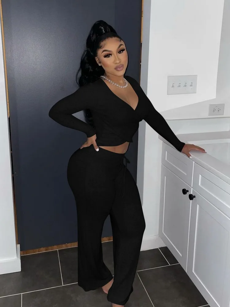 

Solid Color Lounge Two Piece Outfits For Ladies Slim Fit V Neck Short Top+Drawstring Waist Straight Leg Pant Women Vacation Sets