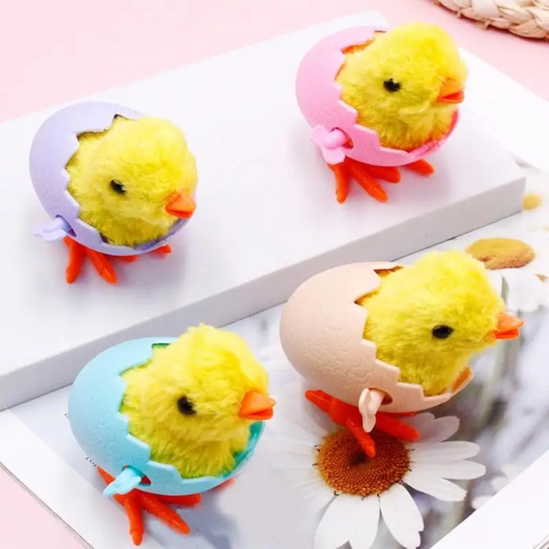 Nostalgic Wind up Baby Chick Easter Cartoon Baby Chick Toy for Bar Desktop Accessories Cartoon Vintage Photo Props