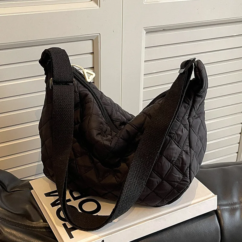 2025 Spring Grid Dumpling Bag Women Crossbody Shoulder Bag ins Design Casual Daily Use Purse