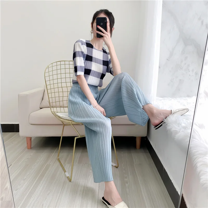 Summer New Casual Pants Simple Loose Comfortable Stretch Pleated Straight Nine Pants Women's Lightweight Fabric 90/95 Cm