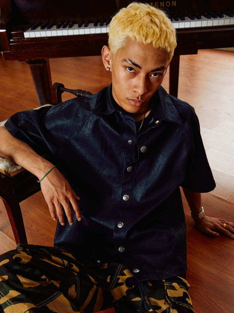 boohoo MAN★半袖 フェイクレザー ボタン留め シャツ★炎★黒★ Red Leather Short Sleeve Shirt for Men 2023 Summer Street