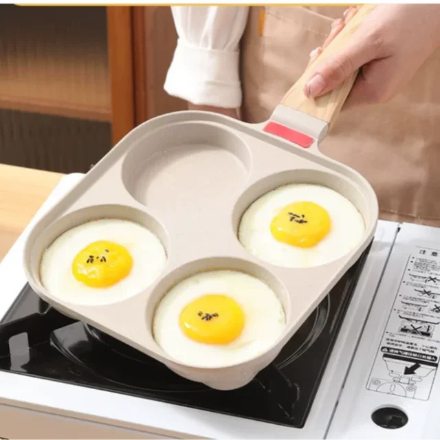Padella per uova a quattro fori con coperchio Padella antiaderente Mini pietra di mica per uso domestico Padella per colazione Macchina per friggere le uova Utensile da cucina 3