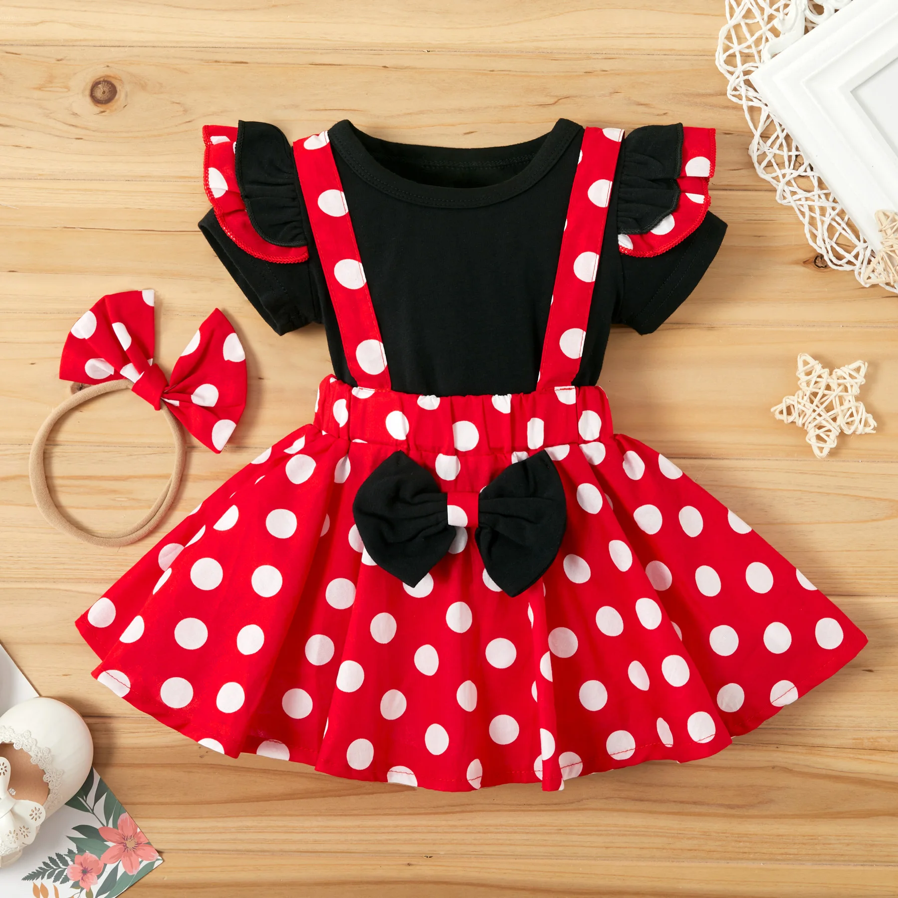 

PatPat 3pcs Baby Girl 95% Cotton Ruffle Short-sleeve Top and Polka Dots Bowknot Suspender Skirt with Headband Set