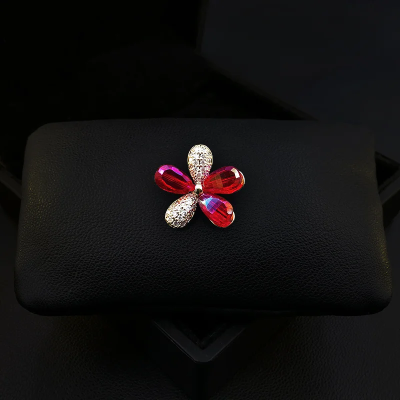 

1757 High-End Red Flower Small Brooch Sewing Free Hidden Hook Collar Pin Corsage Neckline Accessories Women's Suit Jewelry Gifts