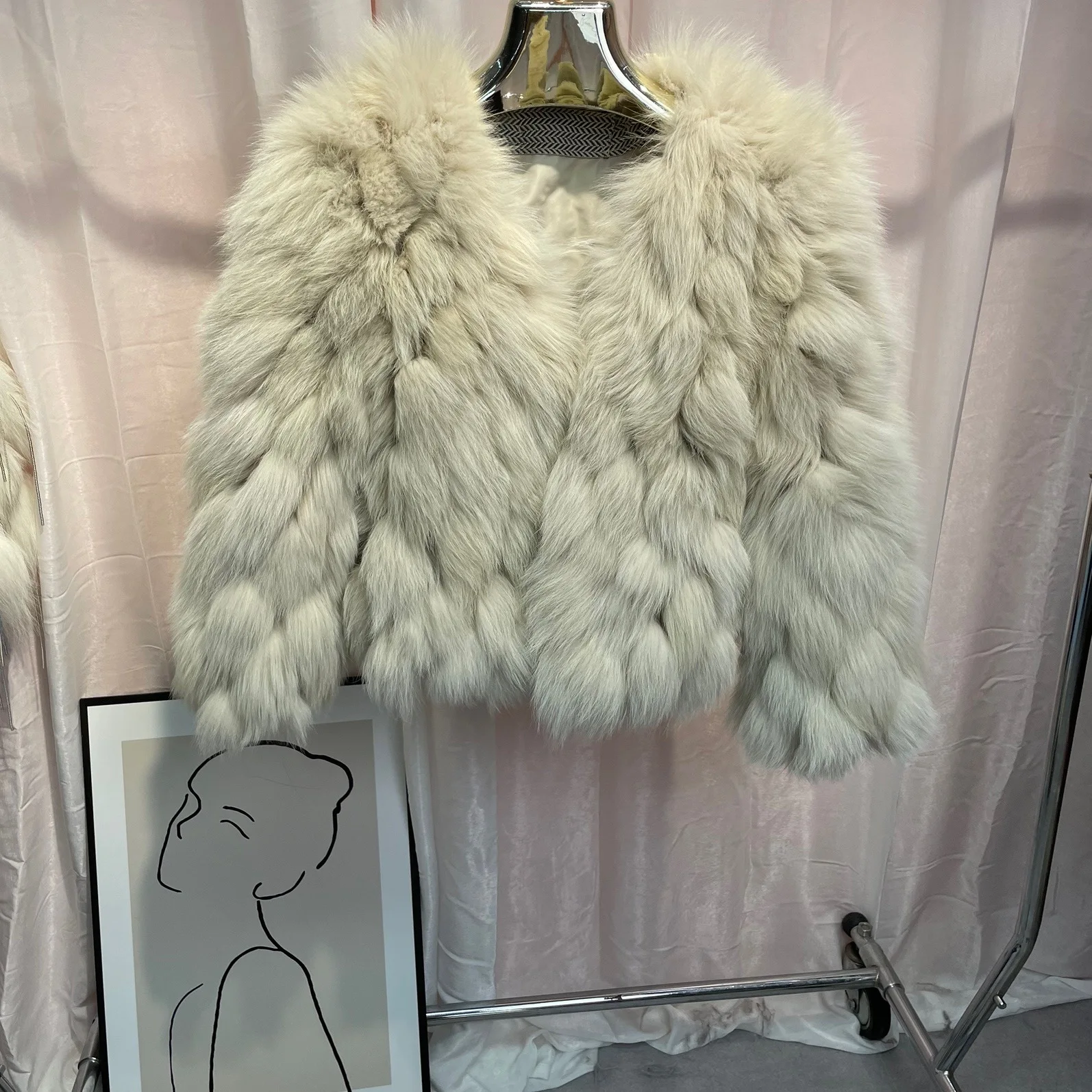 Hot Sales 2024 Women Winter Warm Real Fox Fur Coat High Quality Luxury Fashion Full Sleeves V Neck Female Fur Short Outwear