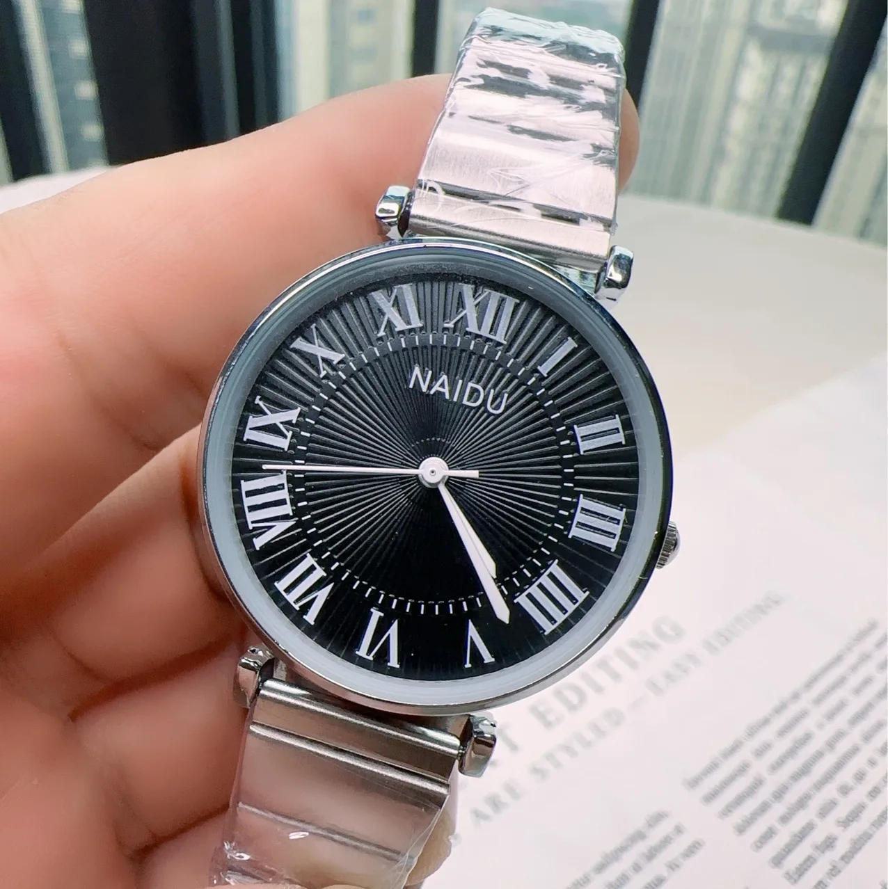 

Women Quartz Watch Niche Fashion Simple Minimalist Reloj Female Ladies Dial Clock Student Girls Roman Numeral Vintage Wristwatch