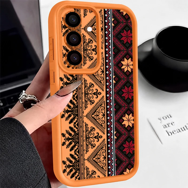 Vintage European-Style Decorative Phone Case