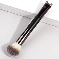 MAANGE Nose Contour U-Shaped Makeup Brush for Sculpting And Defining Double Head Foundation Highlighter Brush Nose Shadow Brush 2