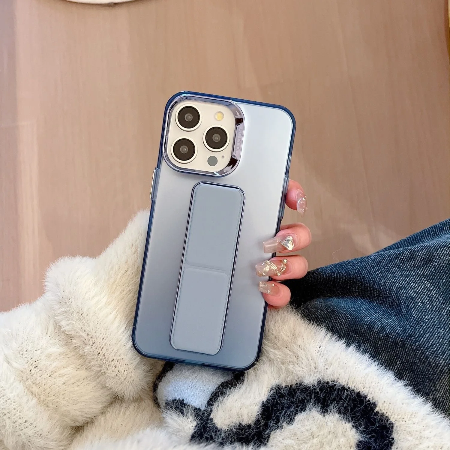 For iPhone 17 16 15 14 13 Pro Max Case Wrist Strap Magnetic - Main Image