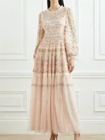 فستان مطرز بالورود متوفر بألوان 2