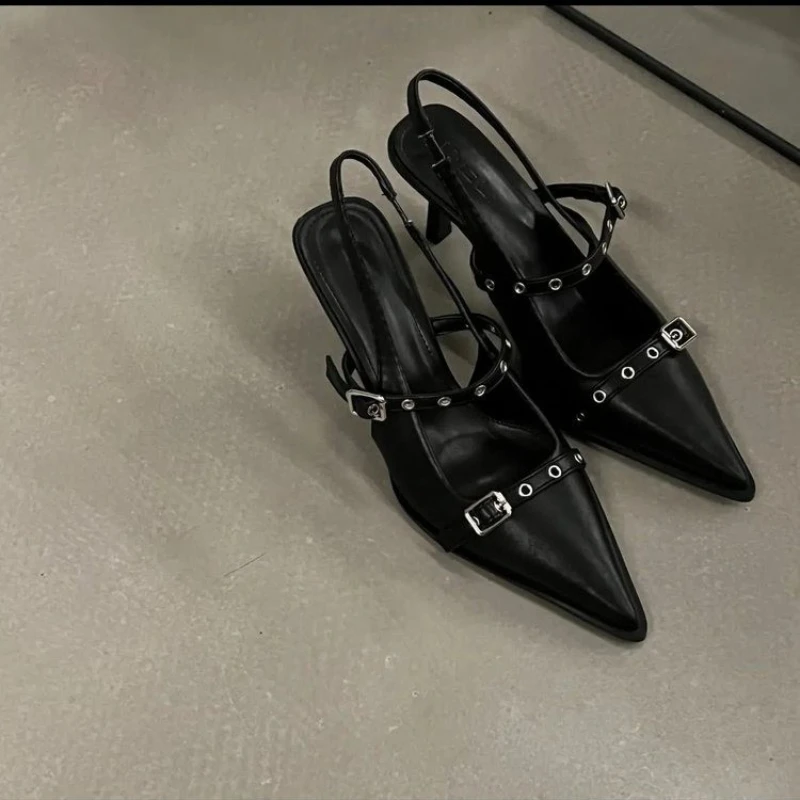 Tacchi Sottili Sandali Con Fibbia A Una Linea Solidi Per Le Donne 2024Nuova Vendita Calda Scarpe Da Donna Di Moda Estiva Sandali Da Donna In Gomma Bao