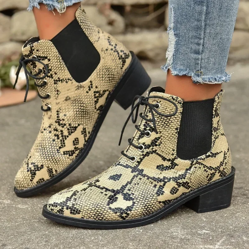 

Женские ботинки на шнуровке, зимние короткие ботинки с острым носком и квадратным носком, со змеиным узором, 2023