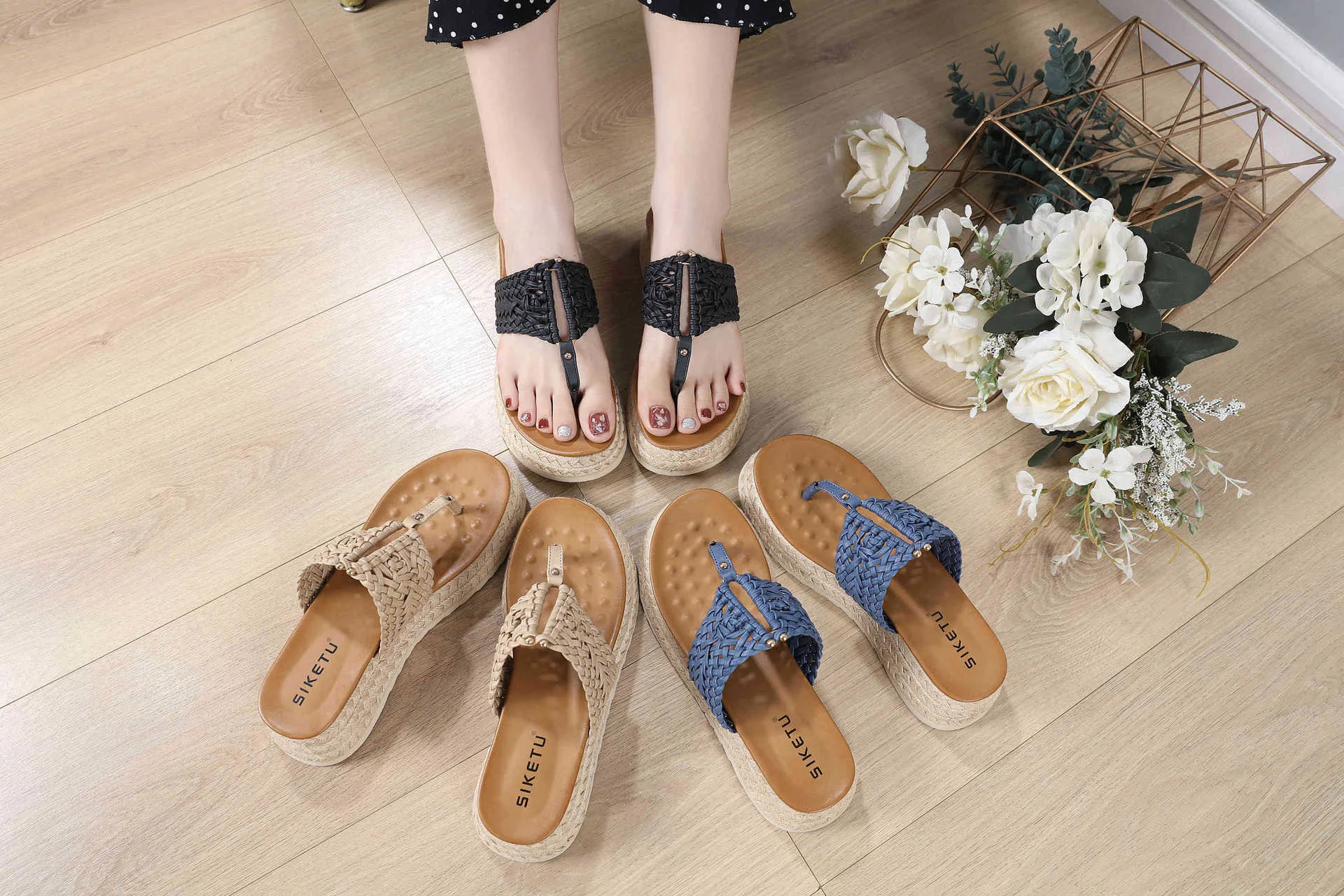 New 2023 Spring And Summer Clip Sandals Non-slip Simple Roman Thick Soled Hemp Rope Woven Large Women's Sandals