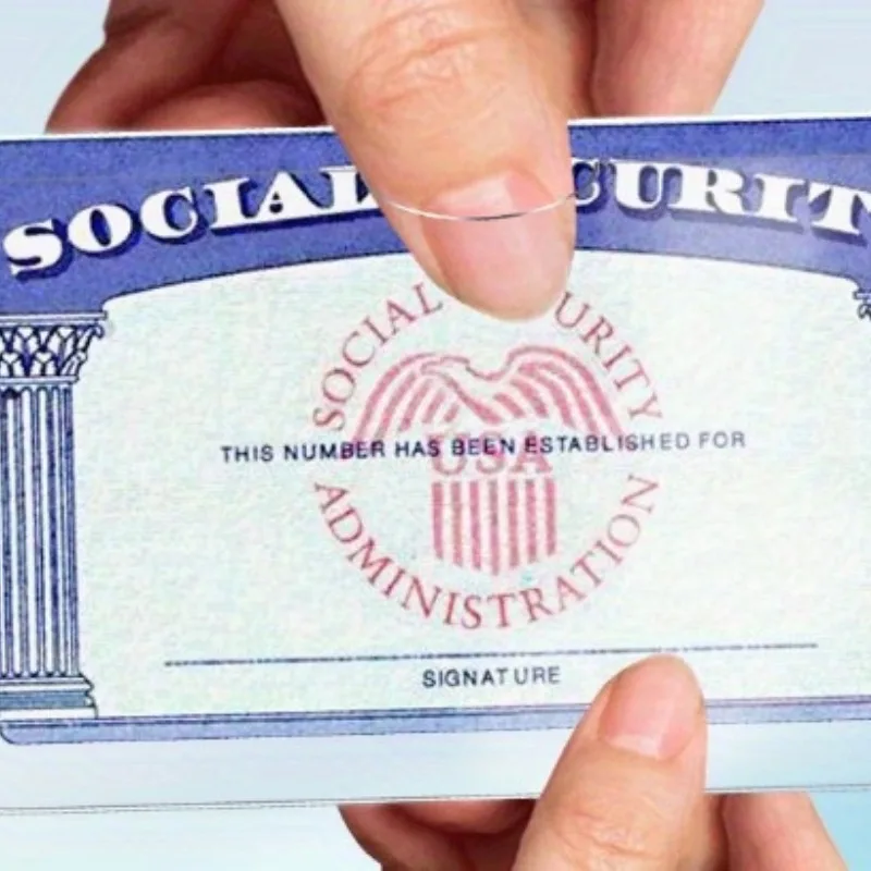 Social Security Card Holder – Slim, Waterproof & Scratch-Resistant PVC Sleeve