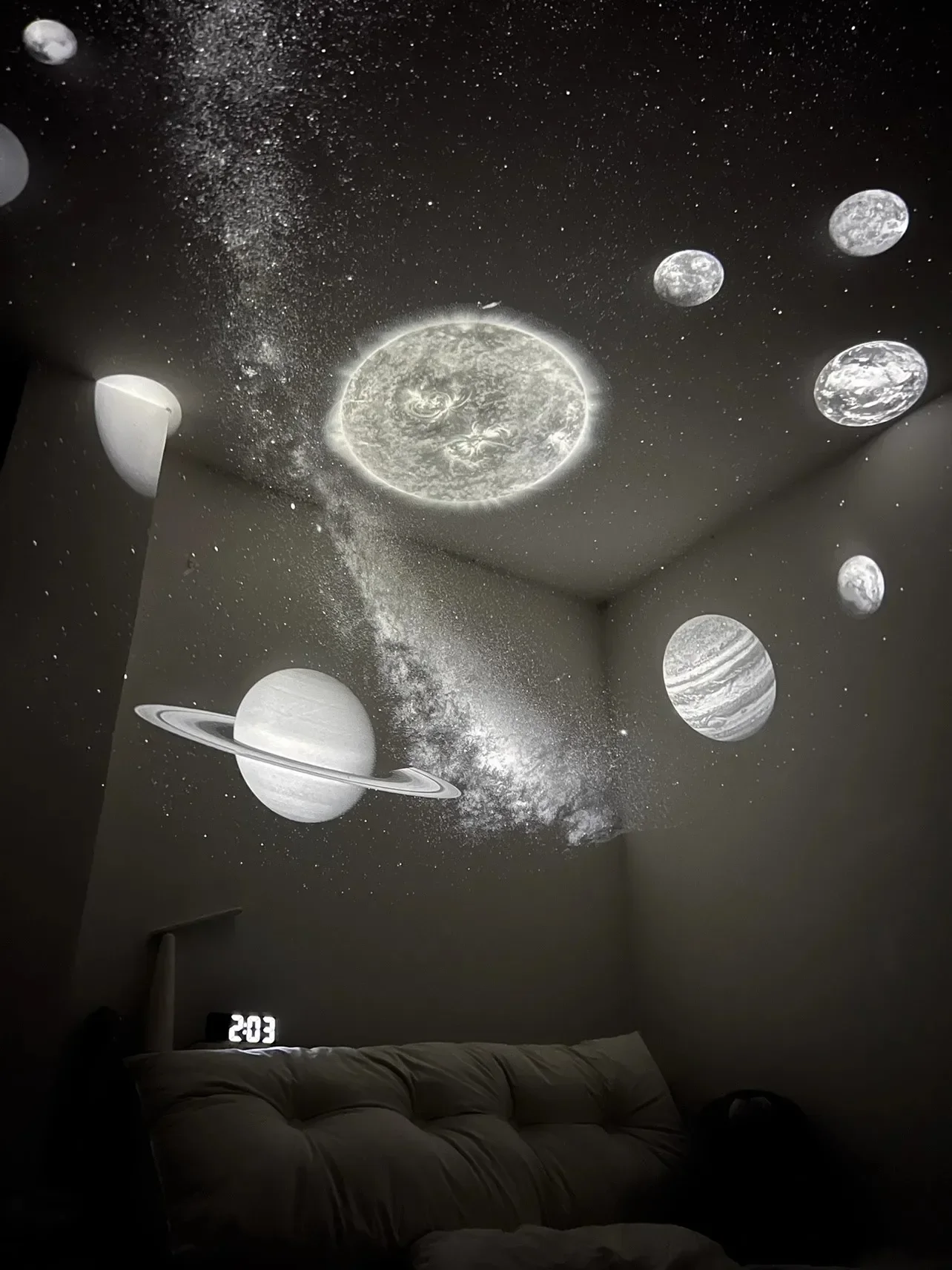 ������ ���� ������ �ϴ� �������� LED ������ �߰� ����, Ȩ �� ���, ��� �� ���ο� ȸ�� �߰� ����