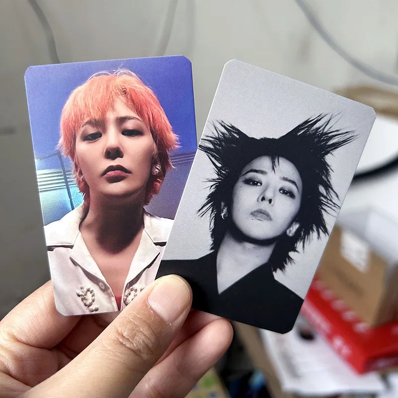 G-DRAGON ÜBERMENSCH PVCオマモリキーホルダートレカ1枚付き Kpop G-Dragon 3rd Album Übermensch Photocard 10pcs/Set