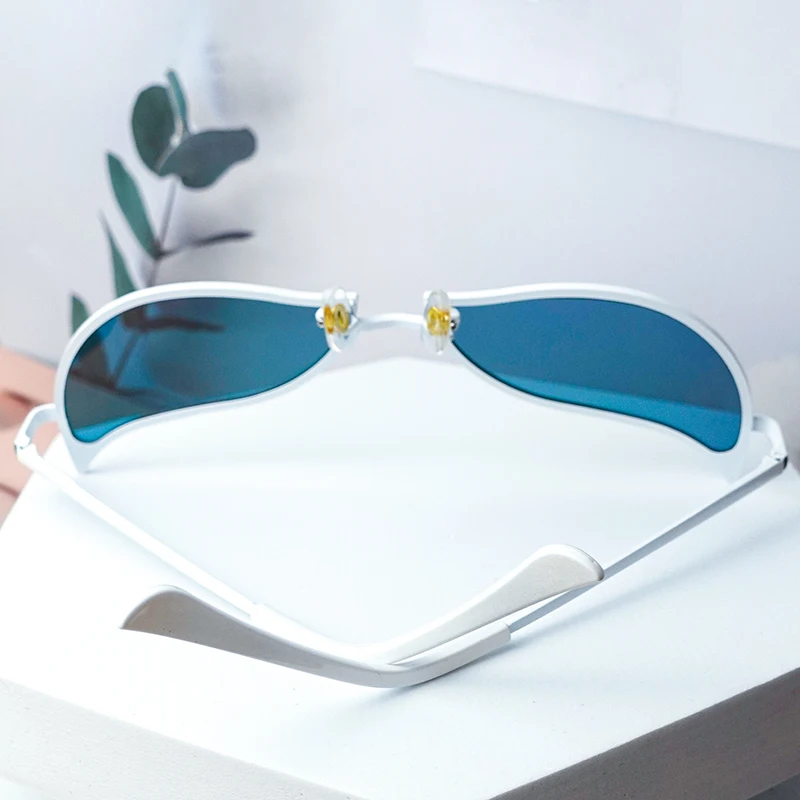 Óculos De Sol Cosplay Donquixote Doflamingo Uma Peça - Máscaras E Produtos  Para Os Olhos - AliExpress