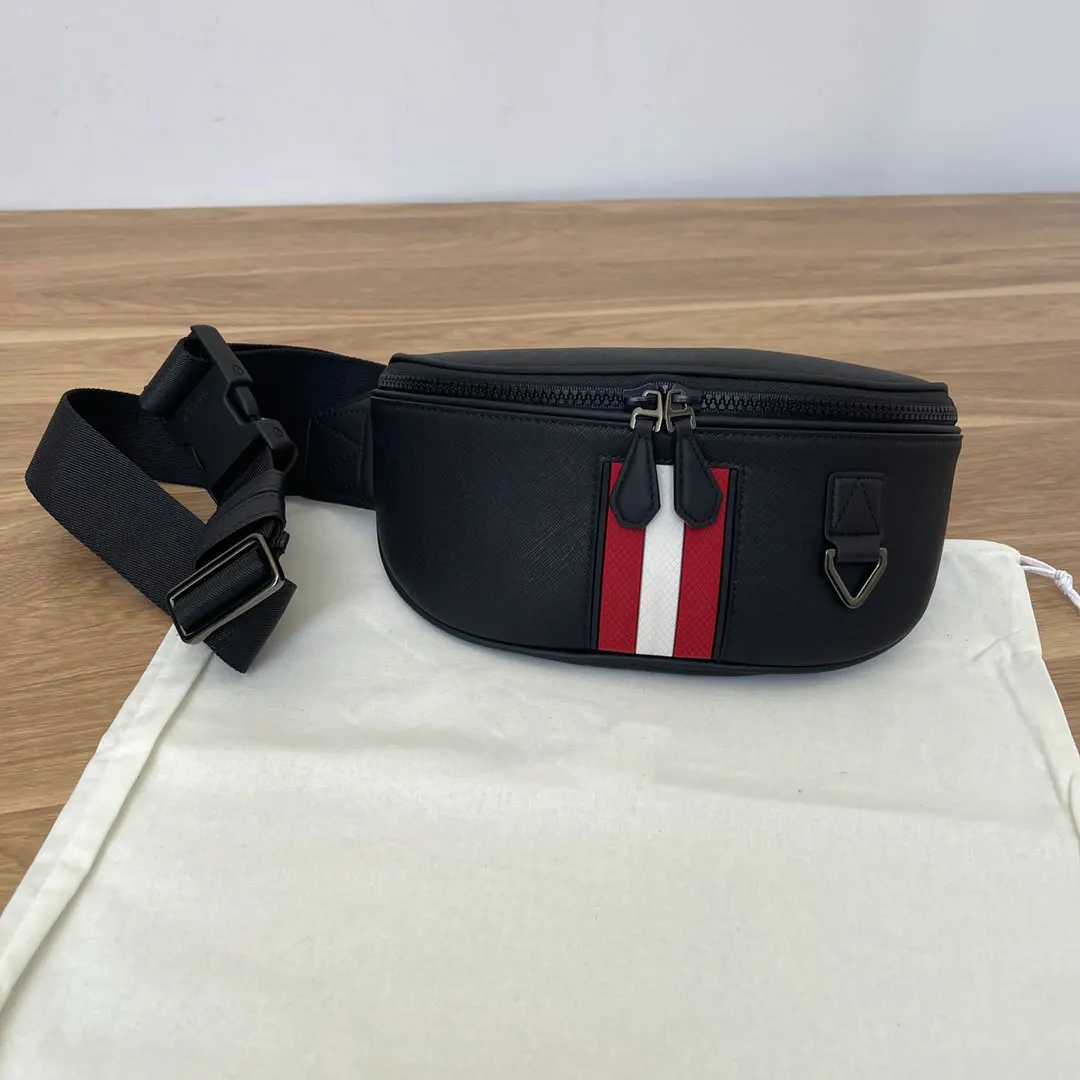 New B Style Chest Bag Fashion Design Striped Causal Business Leather Handbag High Quality Cell Phone Shoulder Straddle Chest Bag