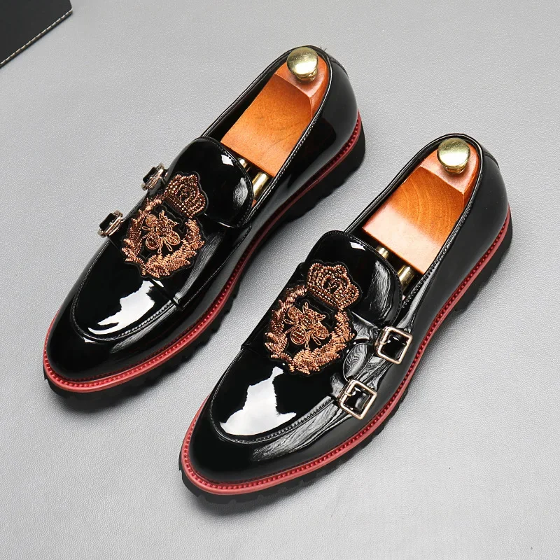 

Men's Casual Business Leather Shoes Fashion Embroidery Loafers Men British Style Monk Shoes Mens Slip-on Outdoor Flats