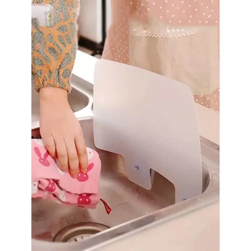 Kitchen Sink Water Splash Guards with Sucker Waterproof Screen for Dish Fruit Vegetable Washing Anti-water Board PVC Flaps