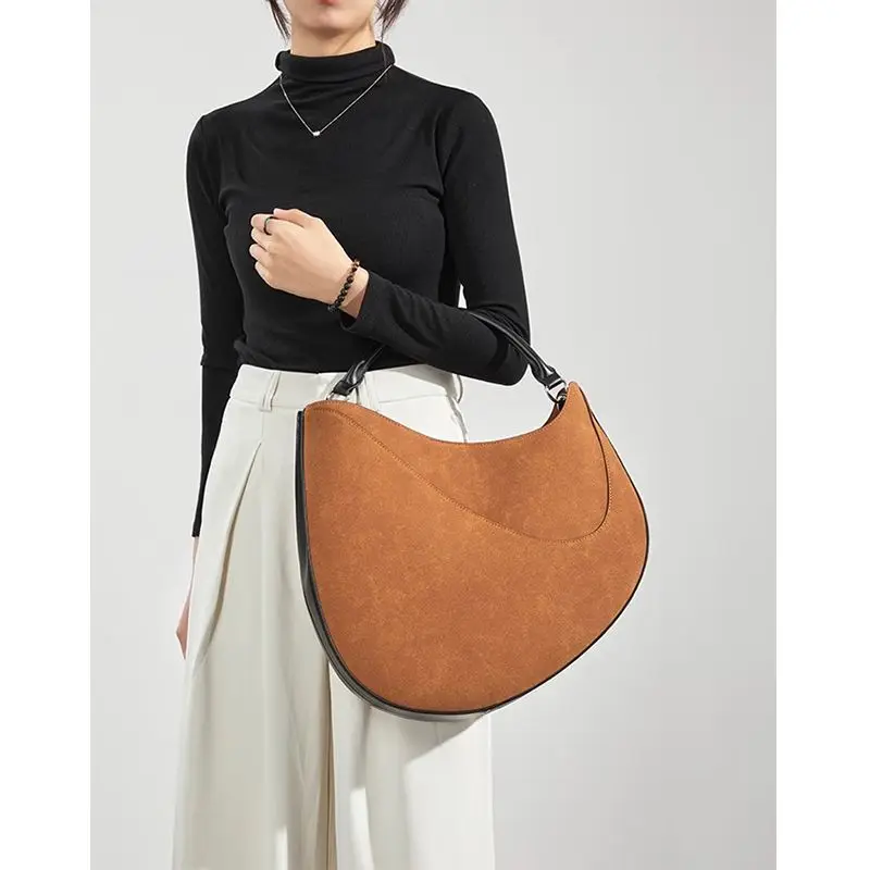 Autumn and Winter Vintage Women's Bag Large Capacity Suede Shoulder Bag Solid Color Simple Casual Commuter Bag Retro Handbags
