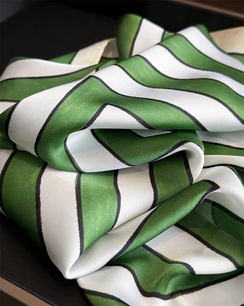 2026 Modischer quadratischer Schal für Damen, Haarband, weiches Halstuch, Vintage Hijab, gestreiftes Kopftuch, weibliches Pashmina-Bandana – Detail 12