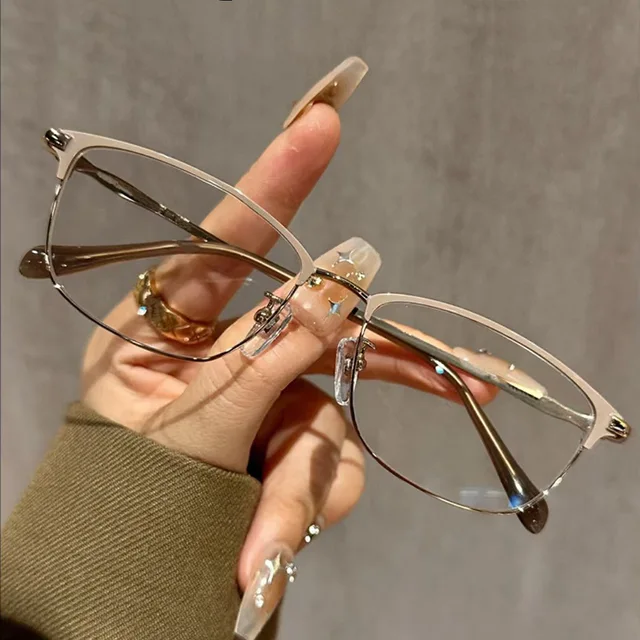 2025 nouveau Style lunettes de lecture mode hommes et femmes Anti lumière bleue lunettes classiques à la mode rétro lunettes 1