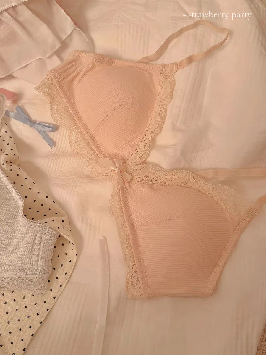 SP&CITY Sweet Girl Lace Triangle Cup Wire Free Plunge Bra Image 8