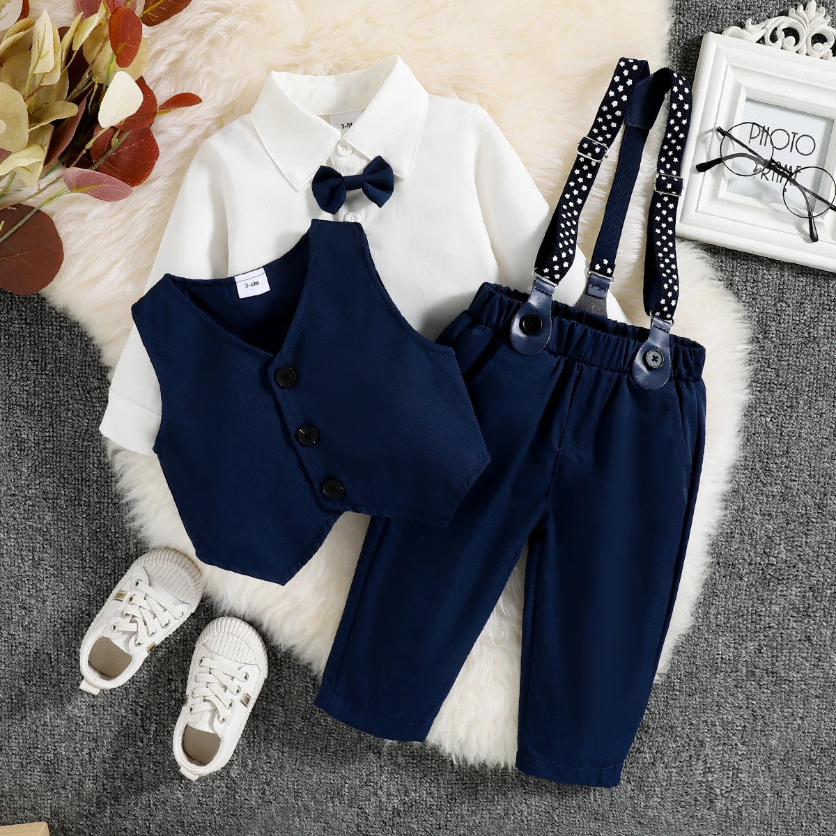 

PatPat 3pcs Baby Boy Party Outfits Gentleman Bow Tie Long-sleeve Shirt and Solid Waistcoat with Suspender Pants Set