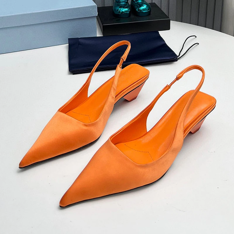 

Temperament Female Sandals Autumn New Candy Color Upper Satin Material High Heel Sandals Pointed Toe Banquet Ladies Pumps