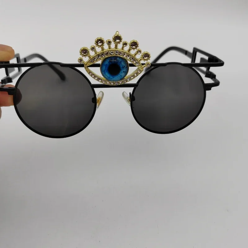 

Fashion Round Diamond Frame Sunglasses Women Female Eyeglasses Third Eye Decoration Retro Ladies Party Sun Glasses Oculos De Sol